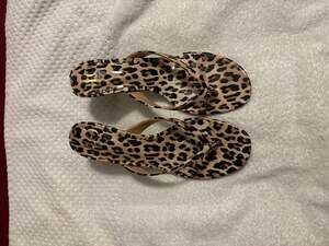 JLO Jennifer Lopez Leopard Print Kitten Heel Thong Sandals